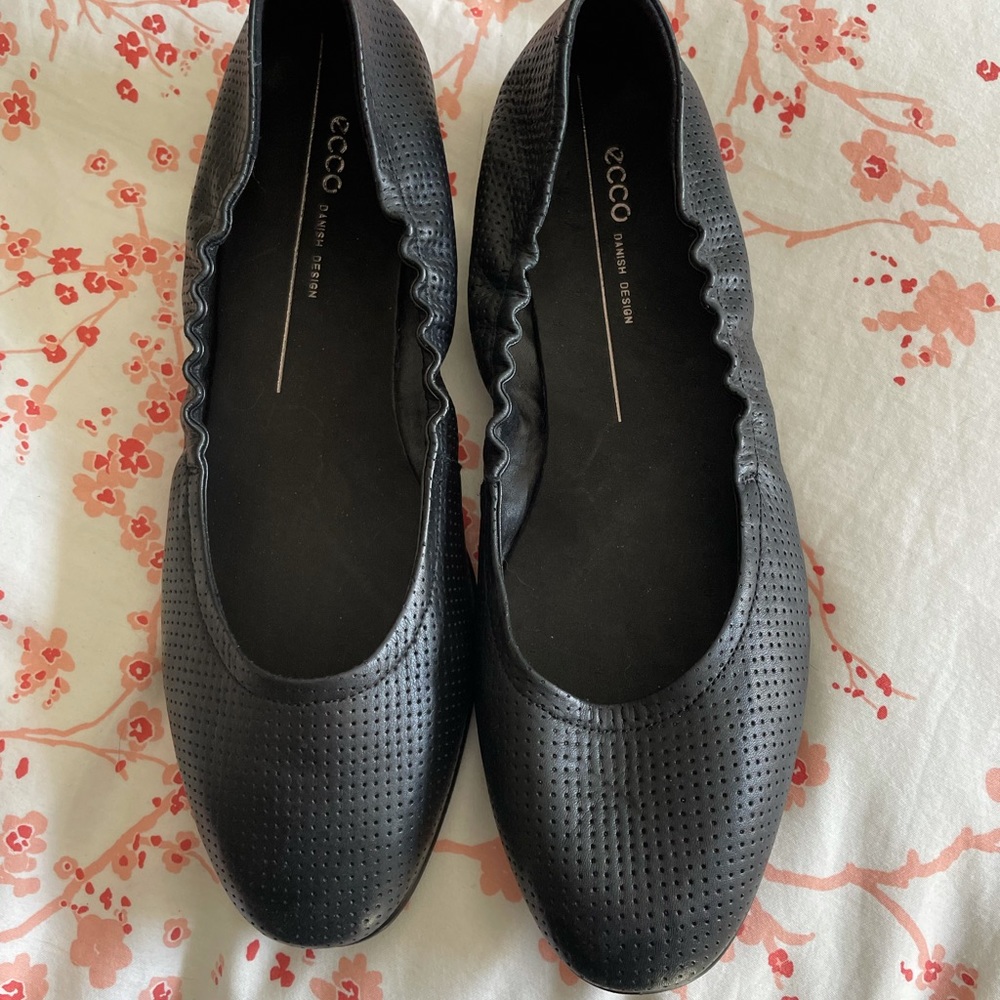Ecco ballerina flats